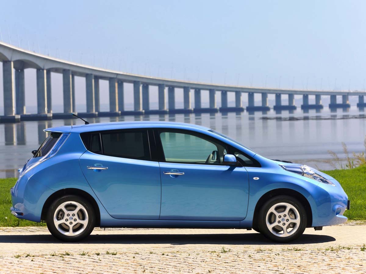 nissan-leaf