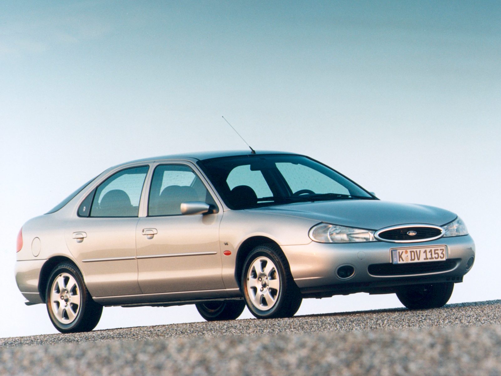 1990s Ford Mondeo