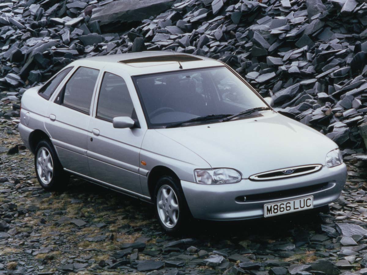 1995-ford-escort-ghia