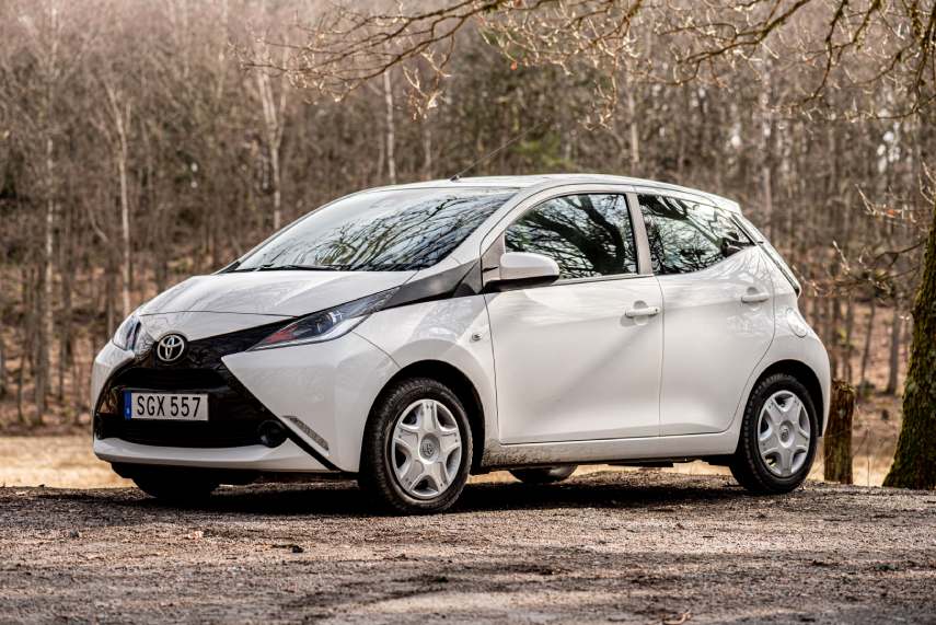 Image of a white Toyota Aygo