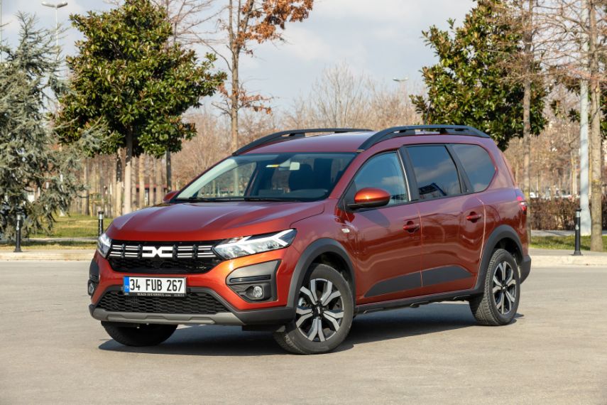 A Dacia Jogger car