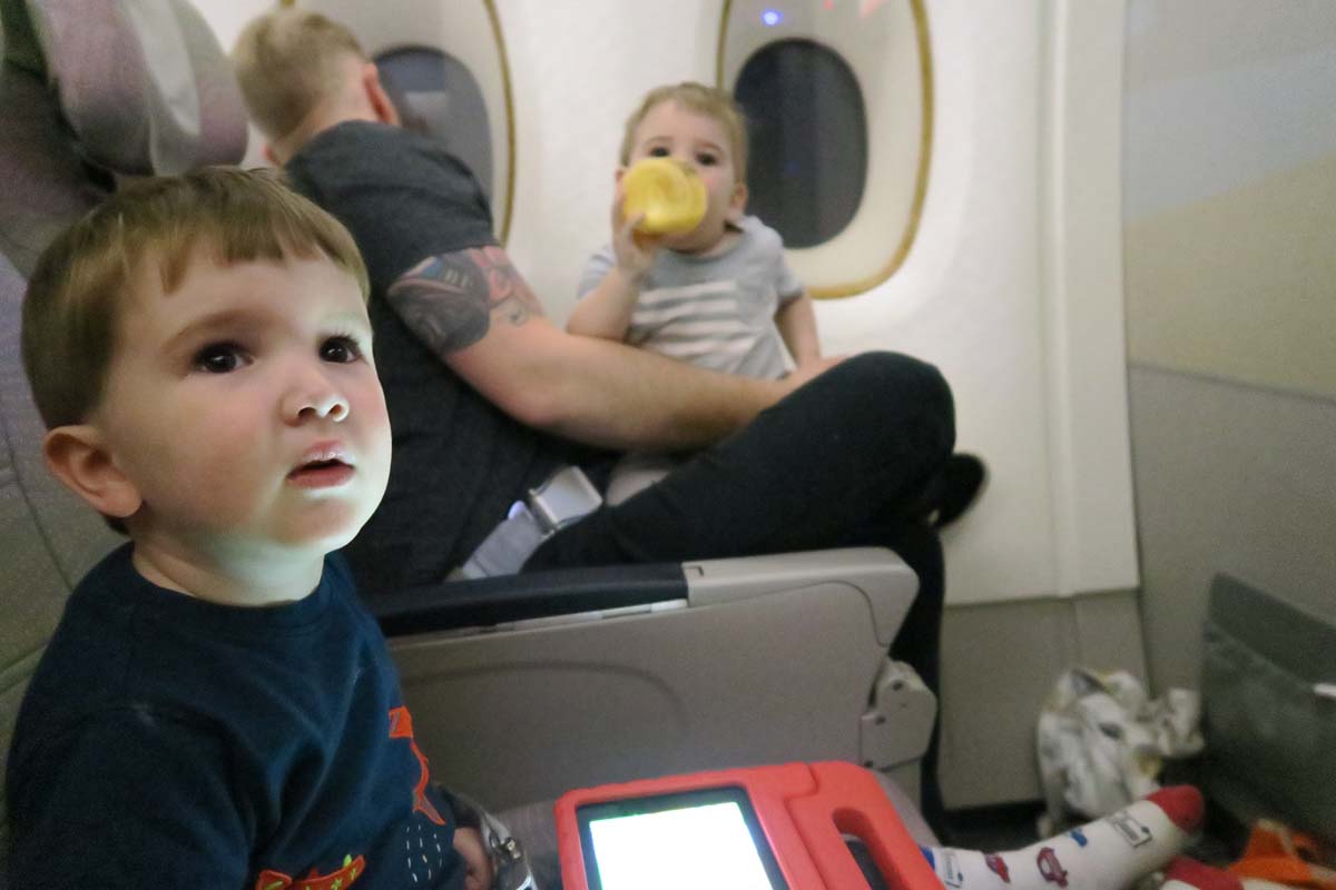 two-toddlers-on-a-plane