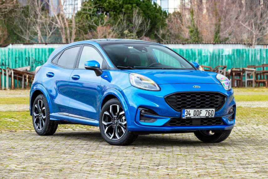 Image of a blue Ford Puma