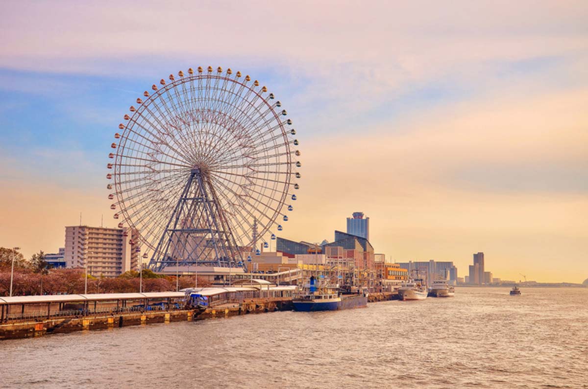  Osaka bay and Temposan ferris wheel