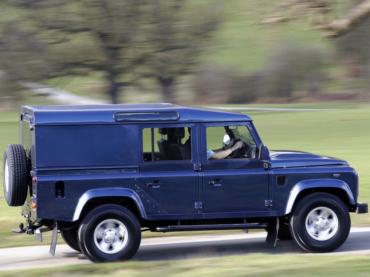 Land-Rover-Defender-110-Utility-Wagon