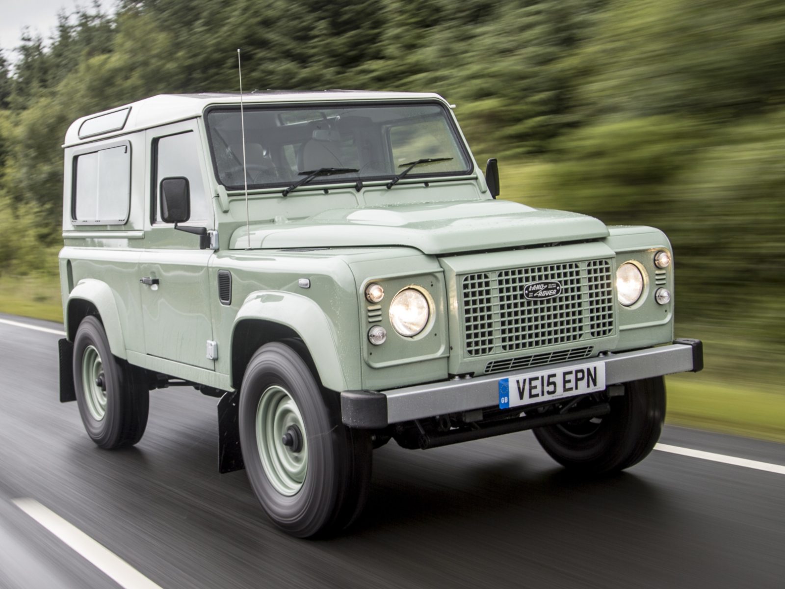 Land Rover Defender