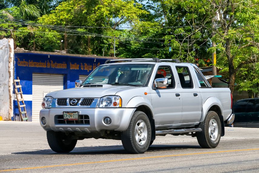 A Nissan D22 car