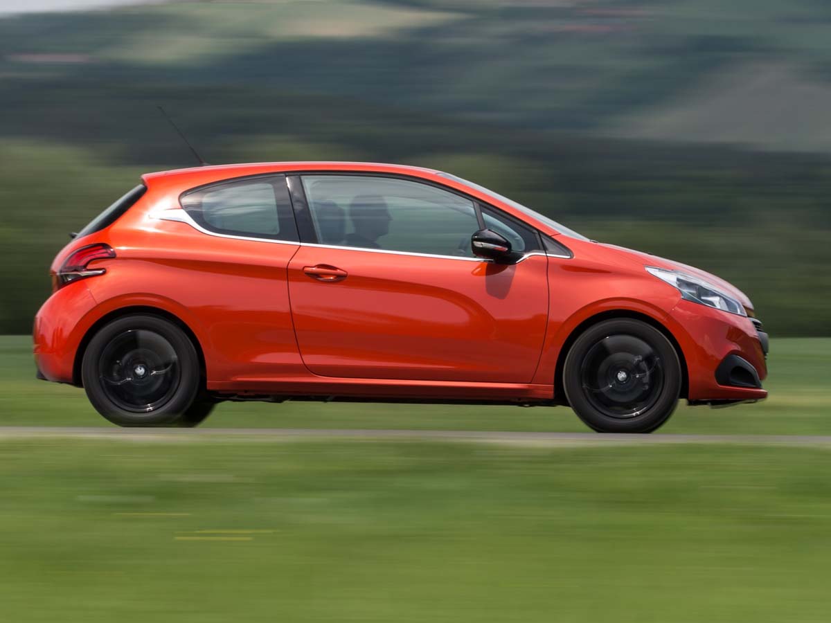 peugeot-208