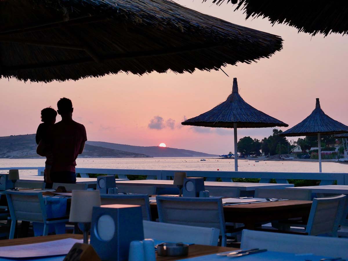 sunset-dinner-in-turkey