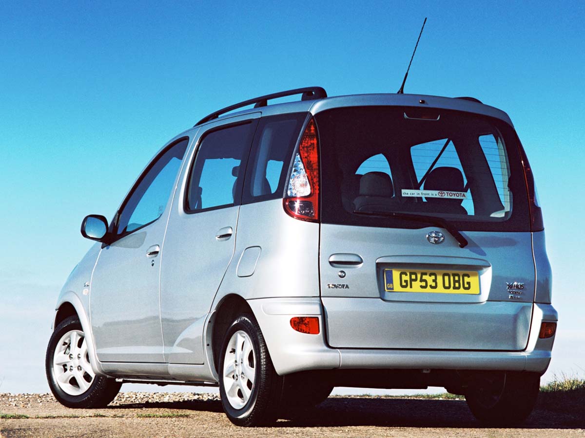toyota-yaris-verso