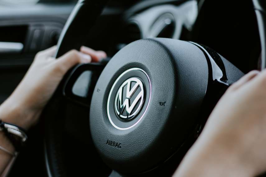 Image of a Volkswagen steering wheel