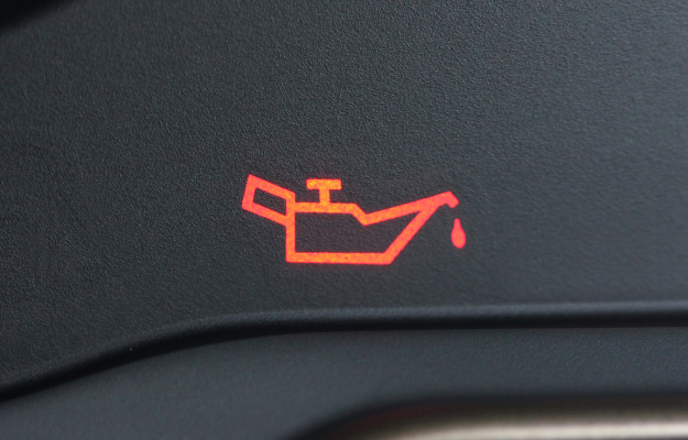 oil warning light on dashboard