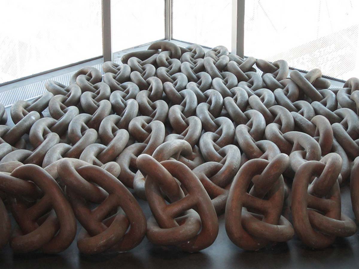 titanic-ship-chains