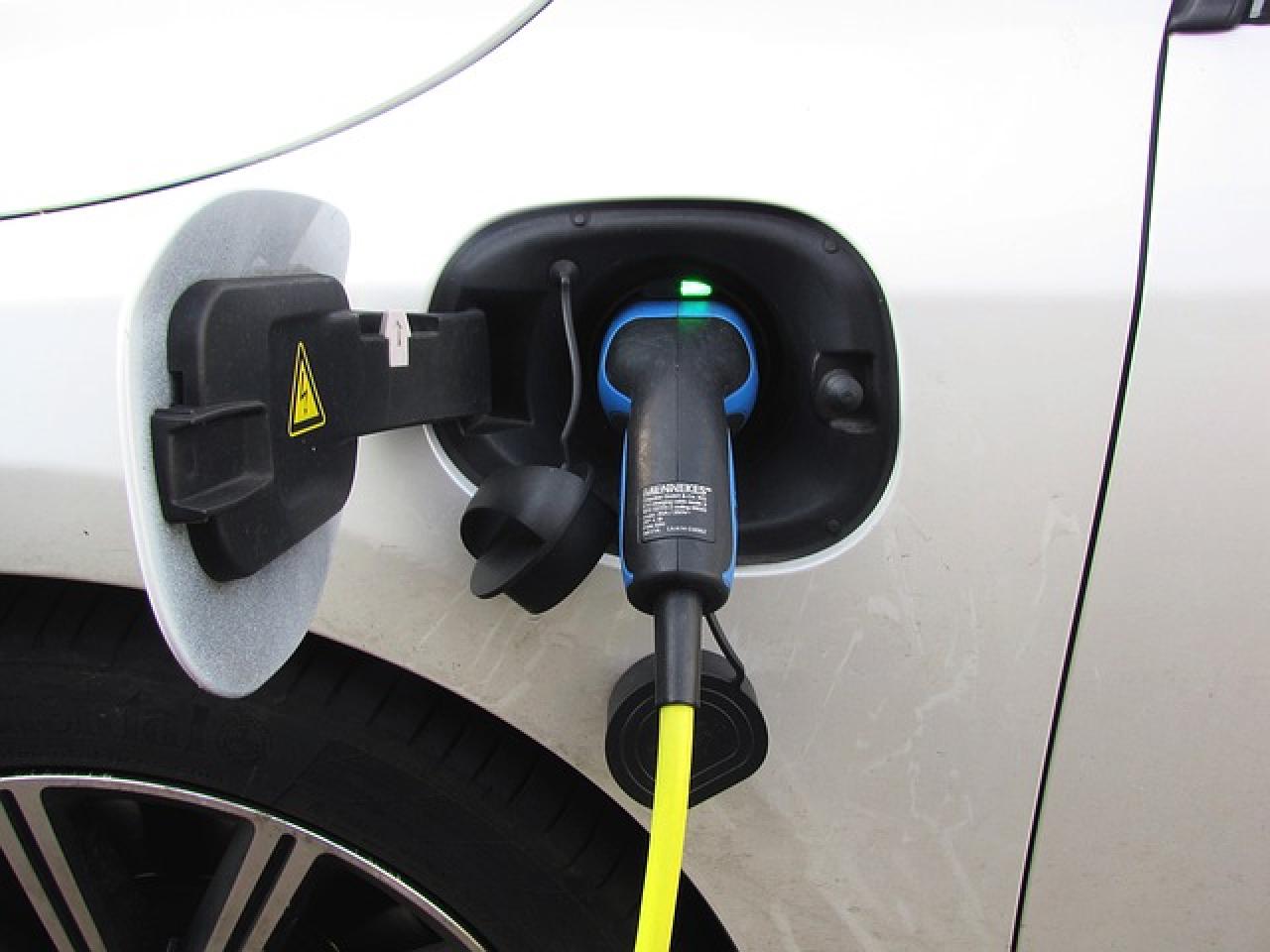 Electric car mythbuster