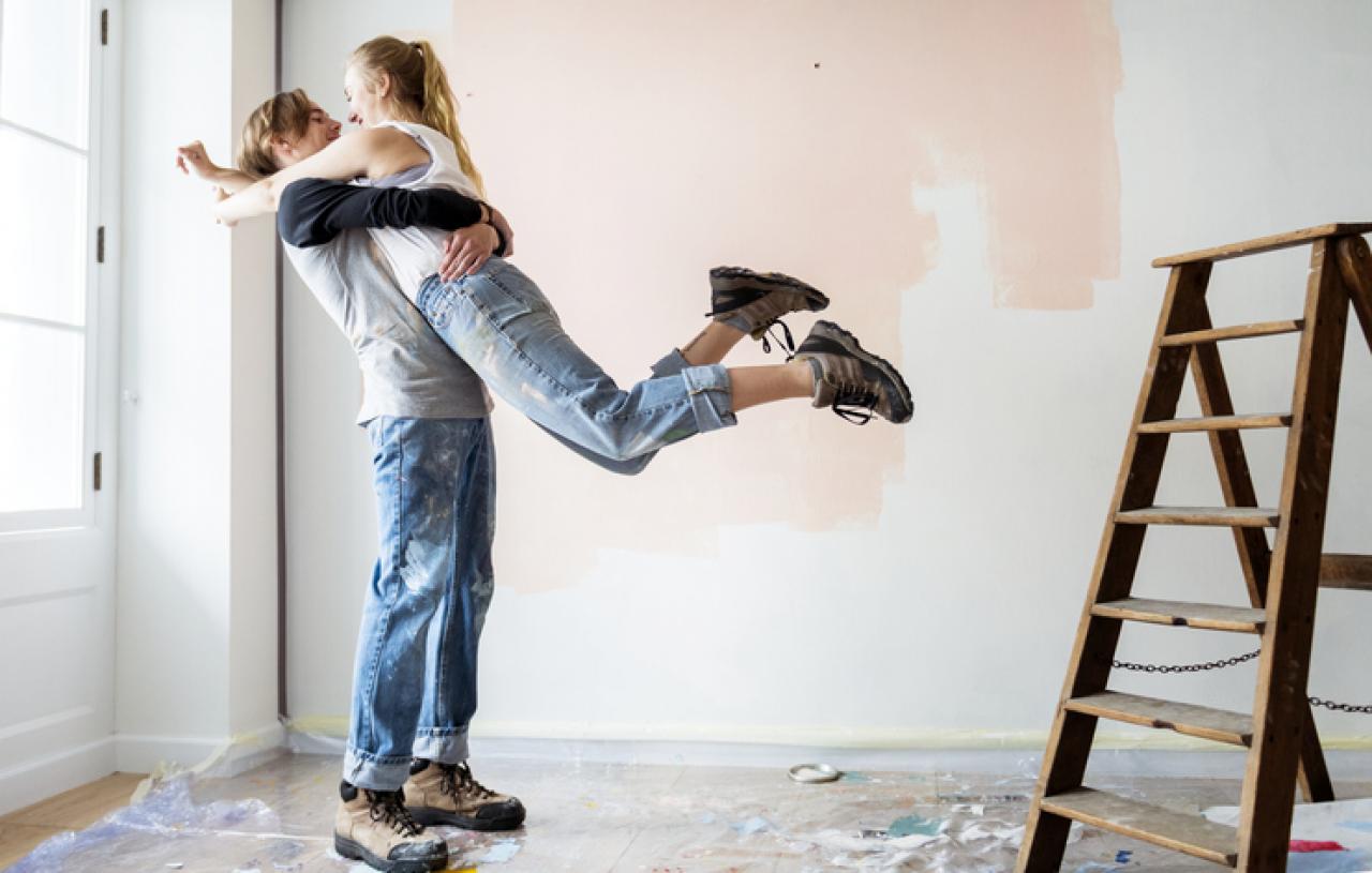Moving home: when to buy home insurance