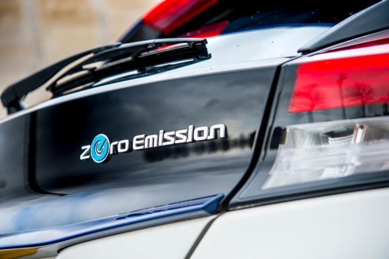nissan-leaf