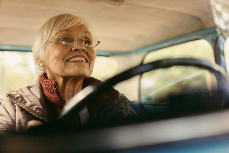 elderly-woman-driving