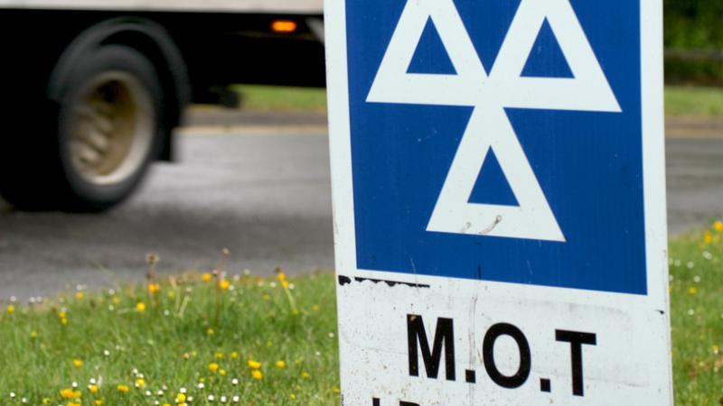 mot sign