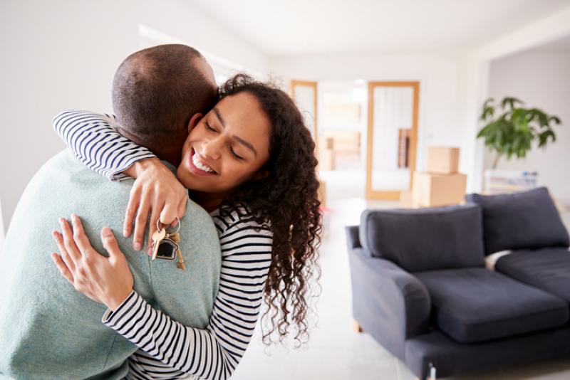 couple-hugging-on-moving-day