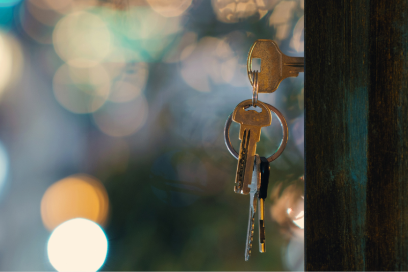 picture of keys in door lock