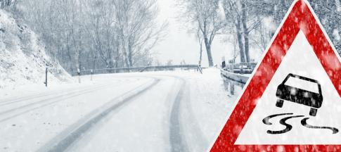 winter-roads-with-risk-of-accident-sign